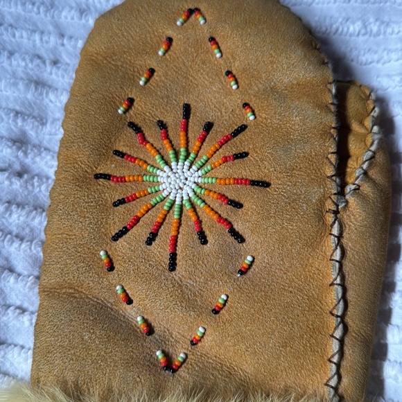 Embroidered Deer Skin Mittens with Yellow Fur Trim - Picture 3 of 5